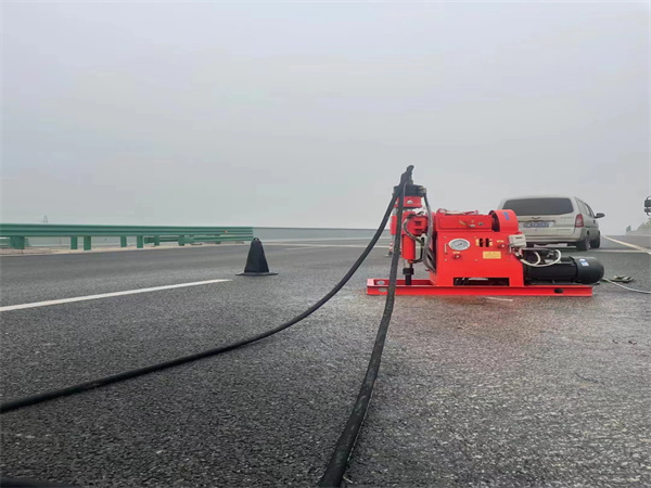 南明马路路基路面开裂下沉注浆加固灌浆