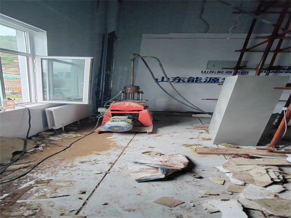 南明地基基础下沉墙体裂缝加固注浆顶升施工